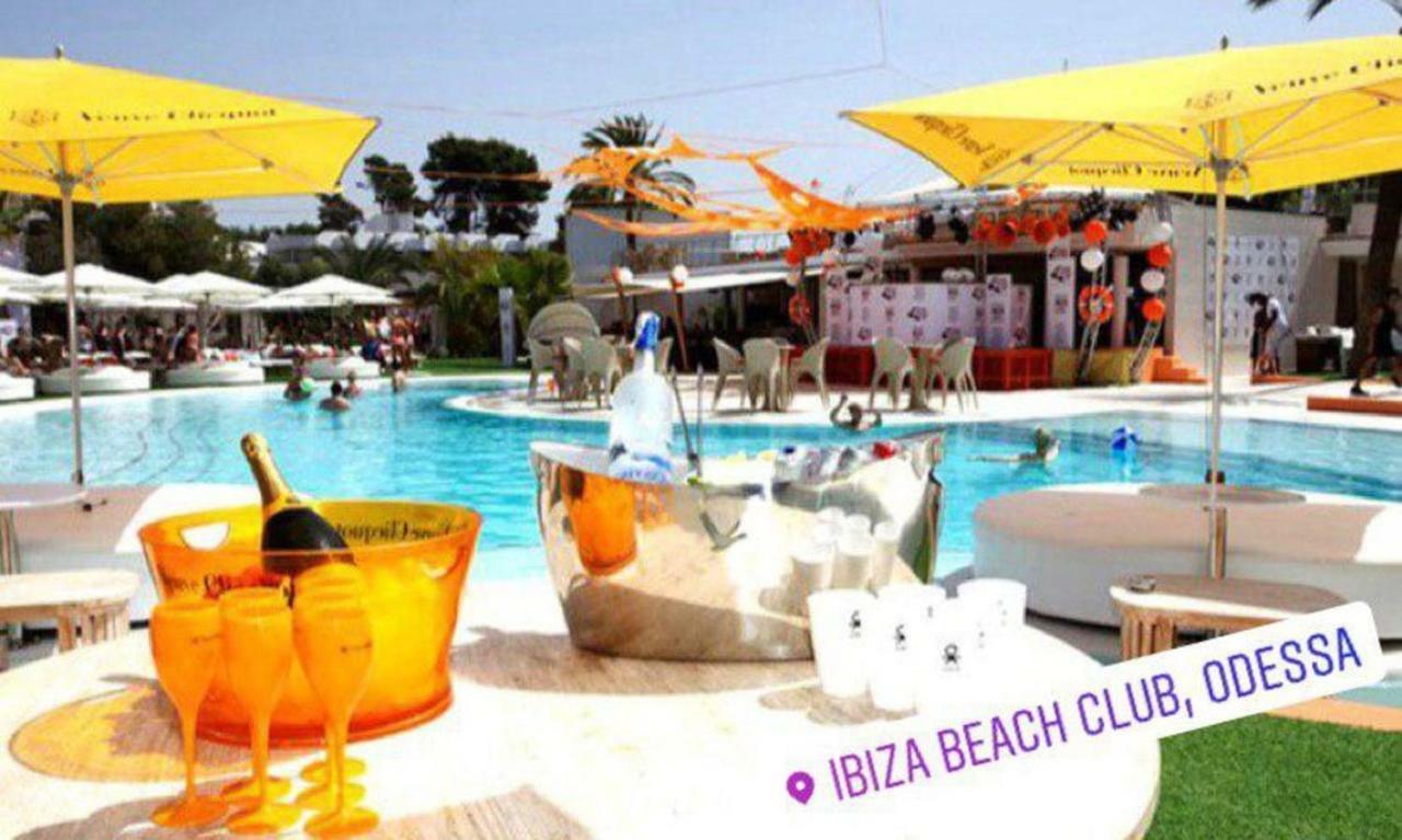 Gagarin Plaza Sea View Apart Arcadia 198 Odessa Exterior foto